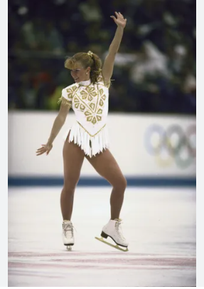 Frozen Elegance: Mesmerizing Figure Skating Dress Designs post thumbnail image